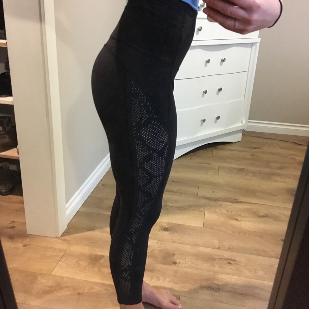 Size 4 black lululemon tights